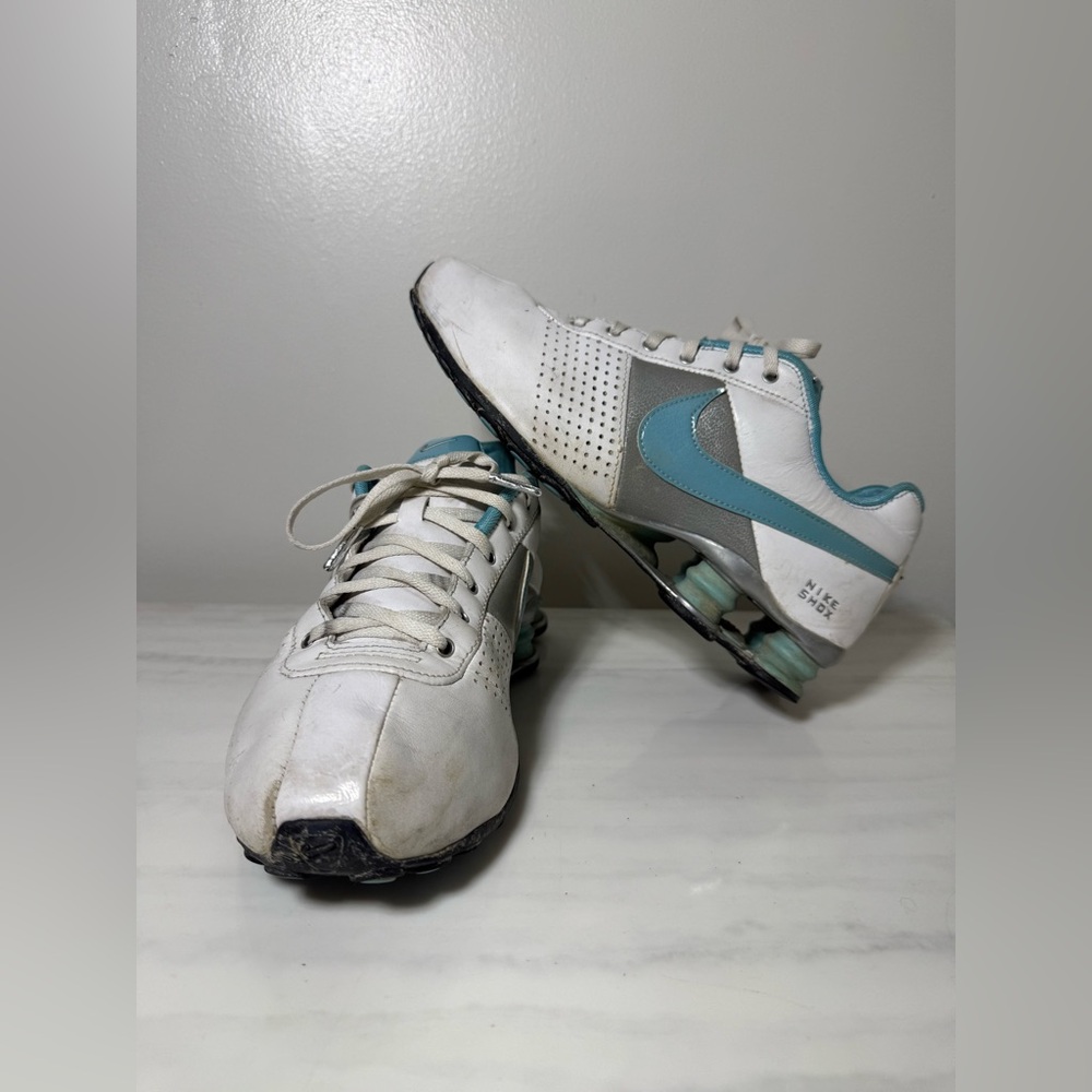 Women’s Nike Shox Deliver White Powder Blue Size 8.5 317549-142